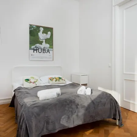 Hoza 35 By Homeprime Warsaw Exterior photo